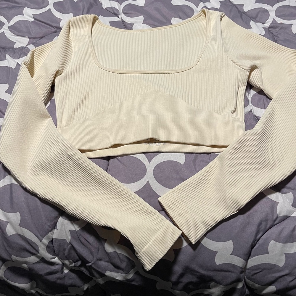 Cropped, low cut long sleeve workout top